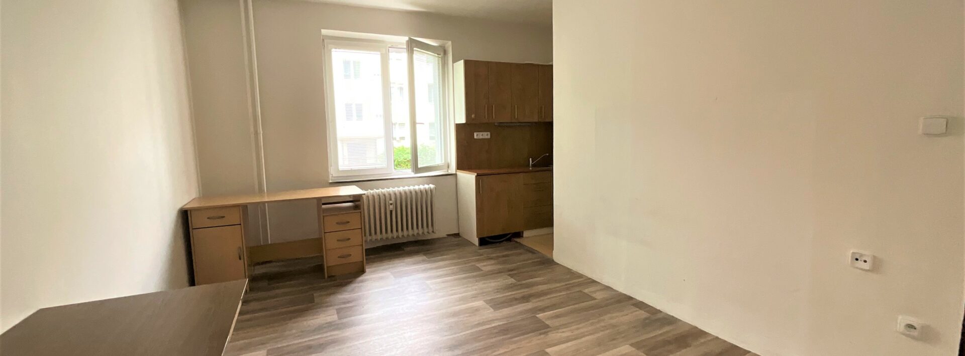 Pronájem bytu 1+kk se sklepem, Družstevní, Pardubice